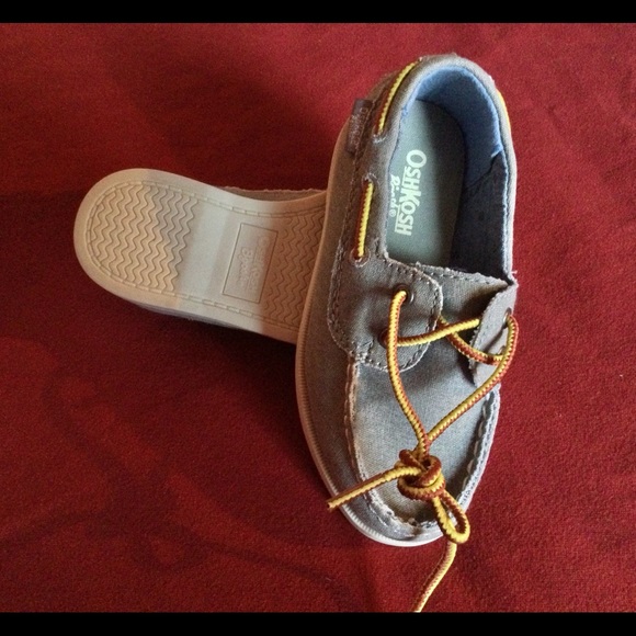 Kids OshKosh Deck Shoes - Picture 2 of 3